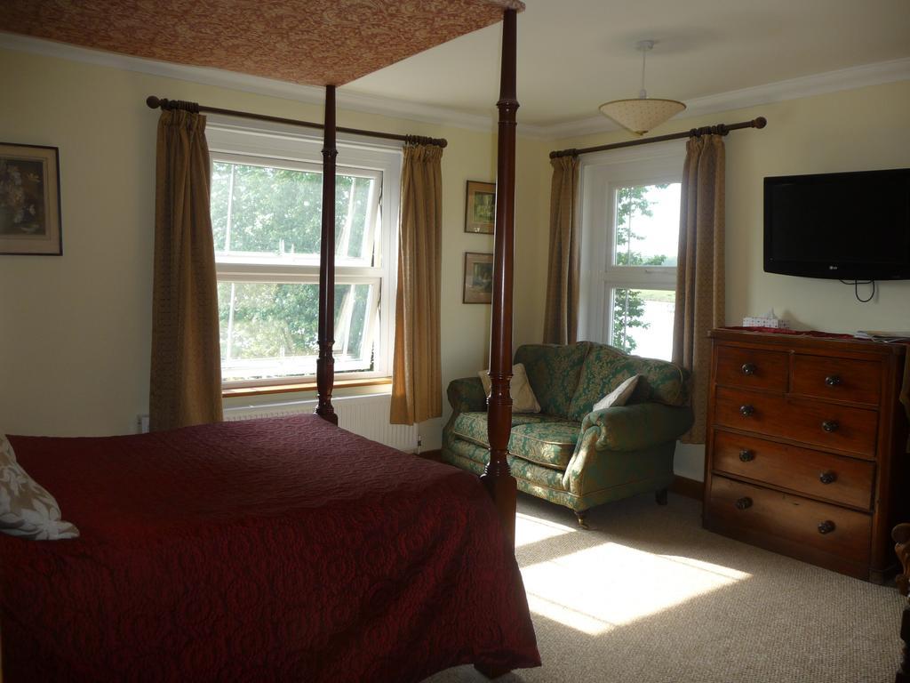 Ivy Hall Wootton Bridge (Isle of Wight) Quarto foto
