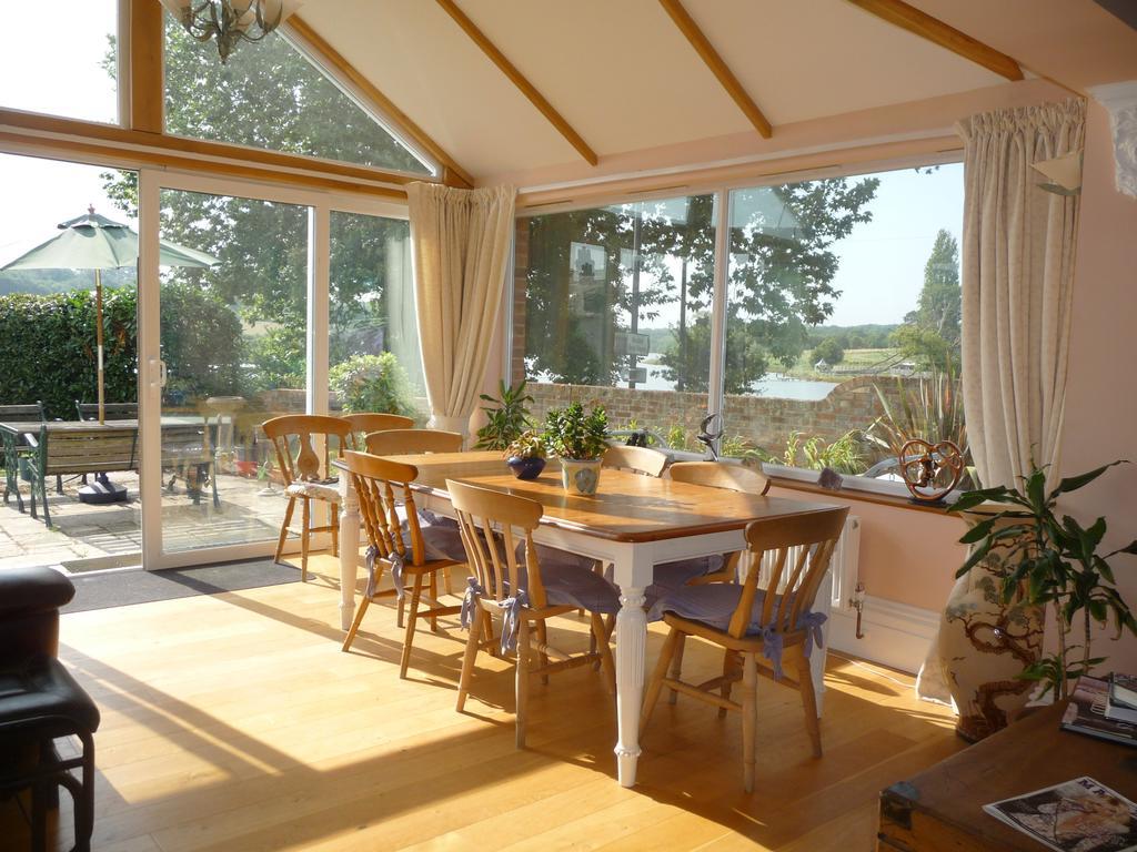 Ivy Hall Wootton Bridge (Isle of Wight) Quarto foto
